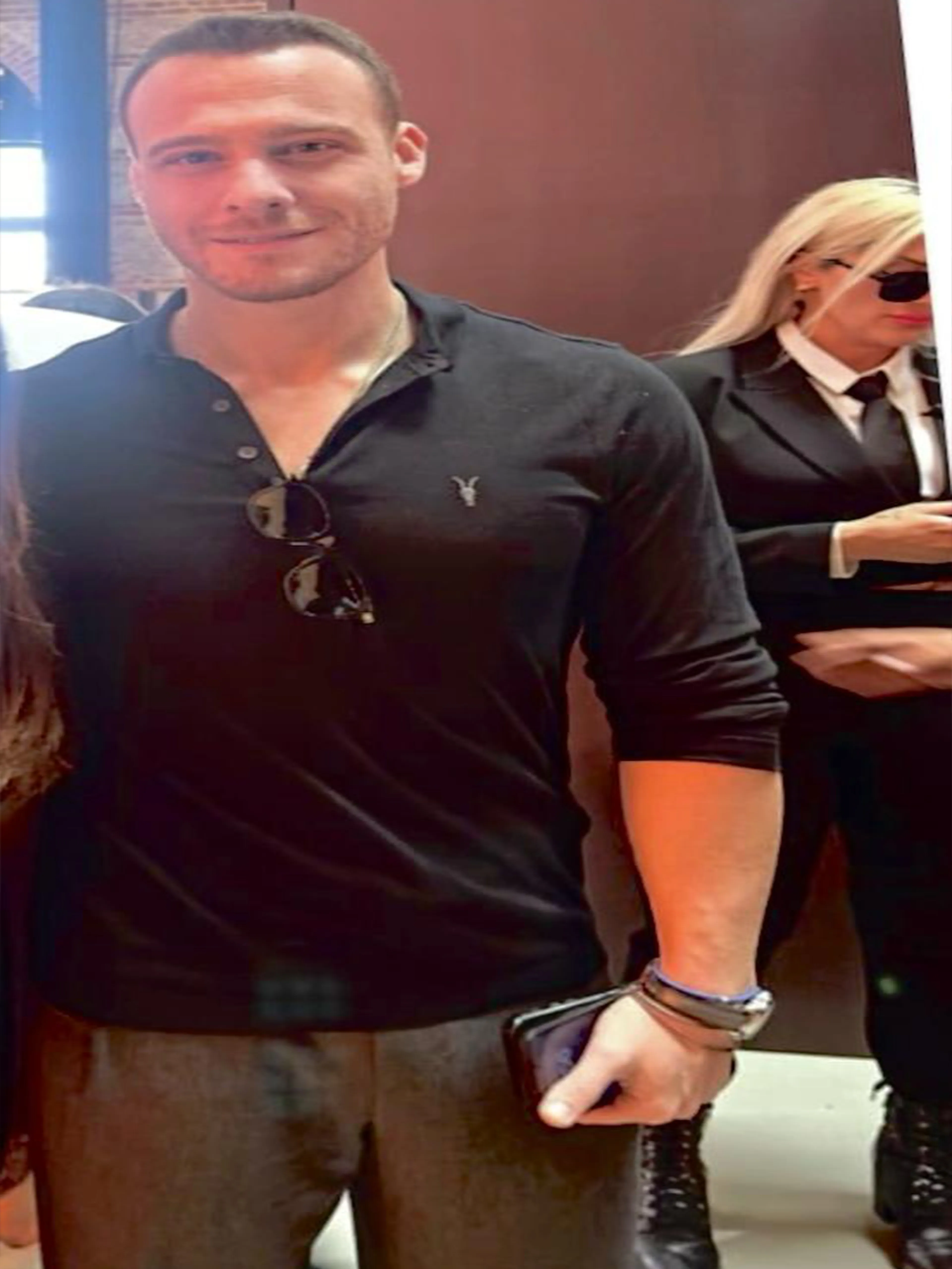 Ünlü sanatçılar için koruma hizmeti